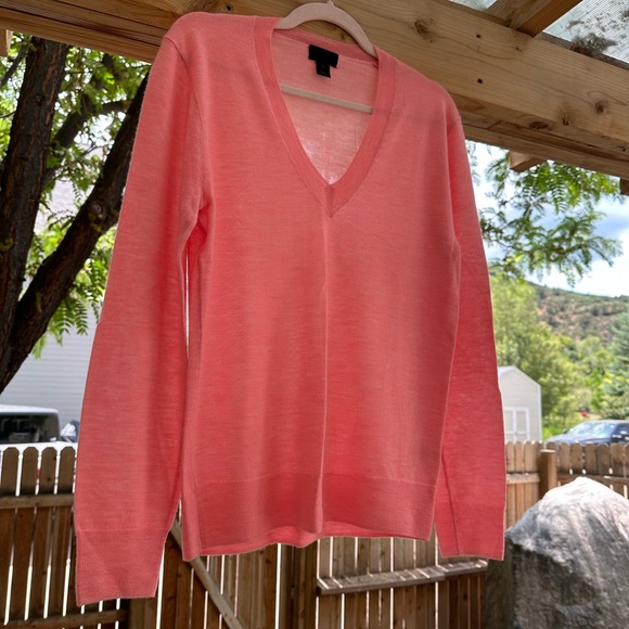 J. Crew Italian Cashmere V Neck Lightweight Pullover Sweater size Medium - Picture 6 of 16